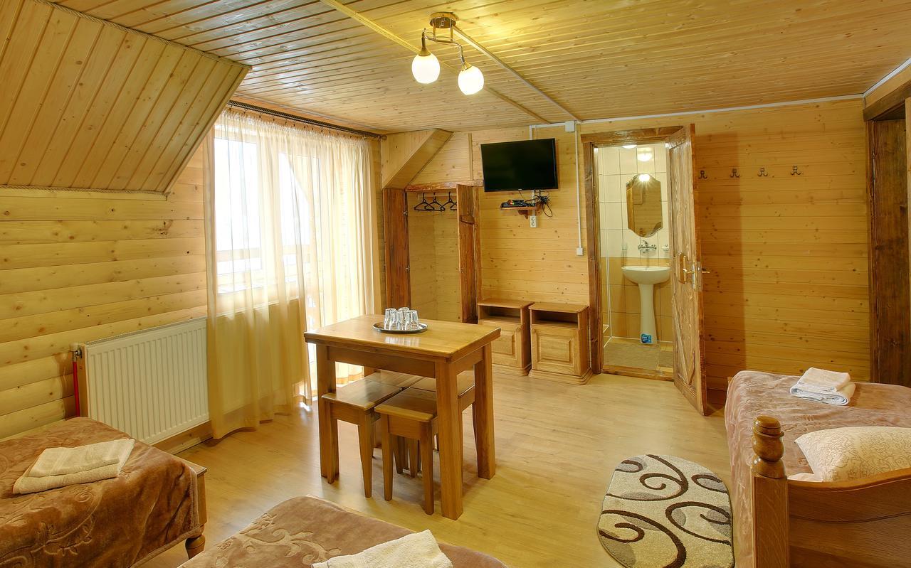 Greku Hotel Bukowel Exterior foto